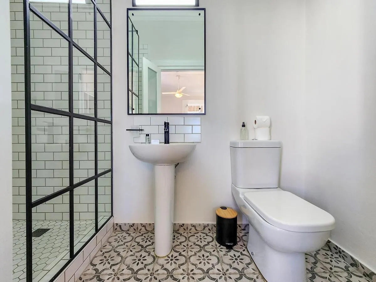 Apartment Exquisite And Homely Apartment, Private Balcony Cape Town South Africa